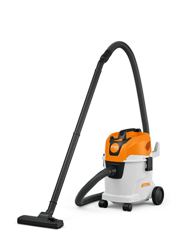 STIHL SE 33 Wet and dry vacuum cleaners with blowing function